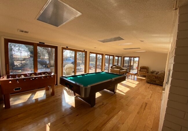 Building Photo - 6211 N College Dr