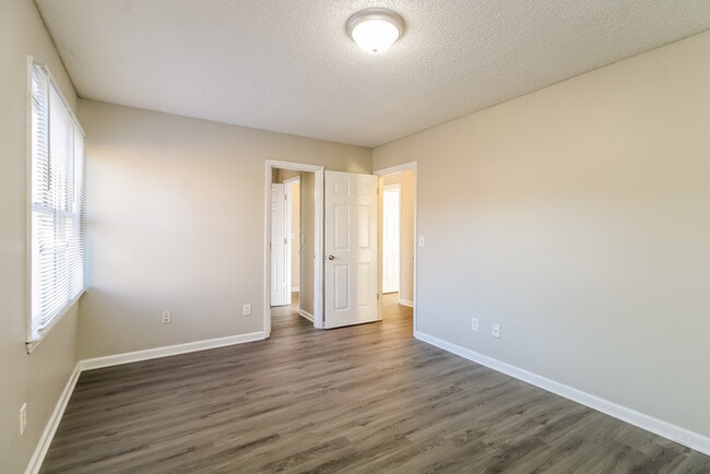 Building Photo - 3 Mandela Ct