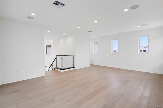 Building Photo - 128 Creation