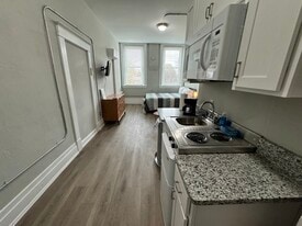 Building Photo - Banker's Loft