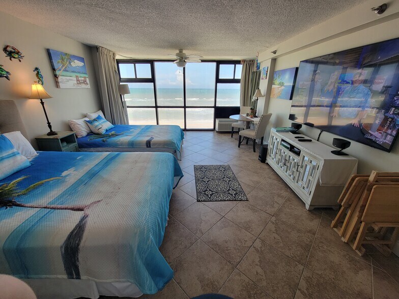 Building Photo - 1909 S Atlantic Ave