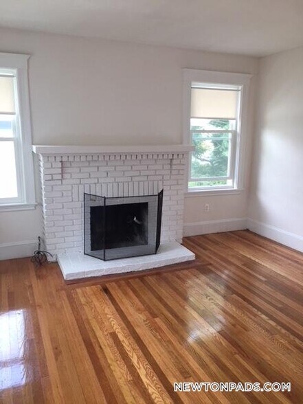 Primary Photo - 14 Hammondswood Rd