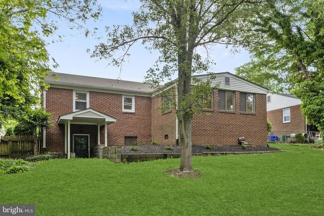 Building Photo - 4108 Orchard Dr