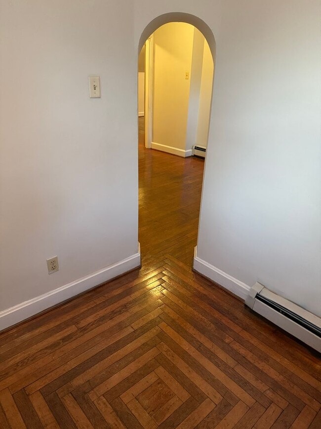 Building Photo - 312 South Upper Street, Lexington KY (Third Floor Unit)