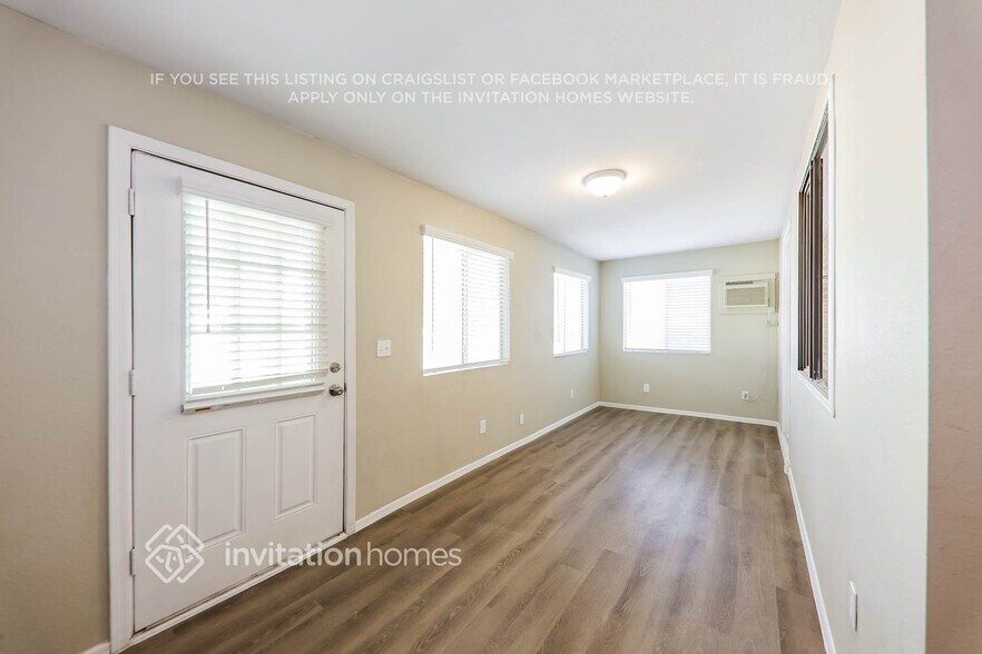 Building Photo - 222 N Heritage Dr