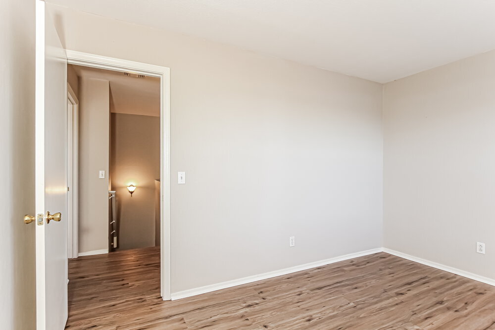 Building Photo - 11552 E Flower Cir