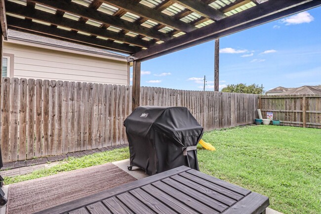 Building Photo - 7617 Diamond Dr.