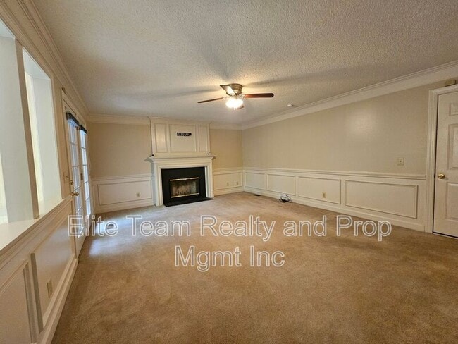 Building Photo - 4015 Brownes Ferry Rd