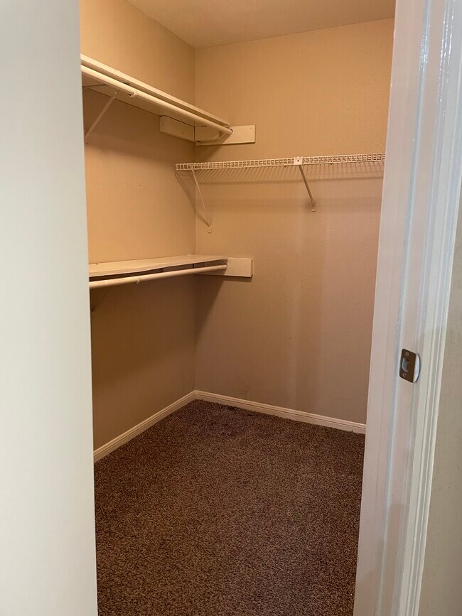 Building Photo - 10101 S Gessner Rd