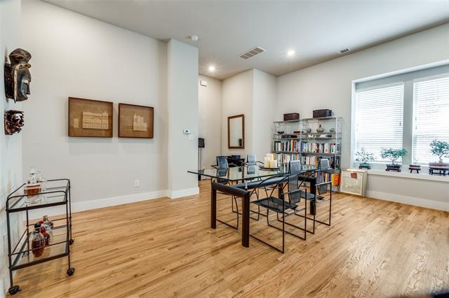 Building Photo - 5608 Lindell Ave