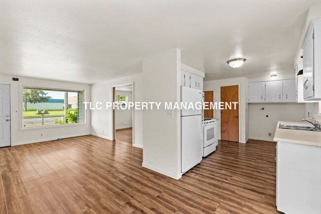 Building Photo - 4669-4671 Barger Drive