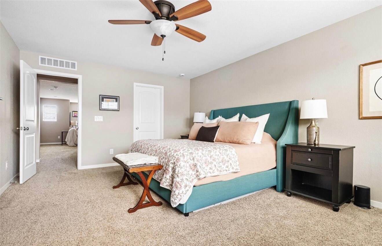 Building Photo - 9977 Hough Pt