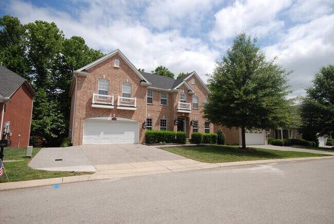 Building Photo - Oversized Executive Style Home with Finish...