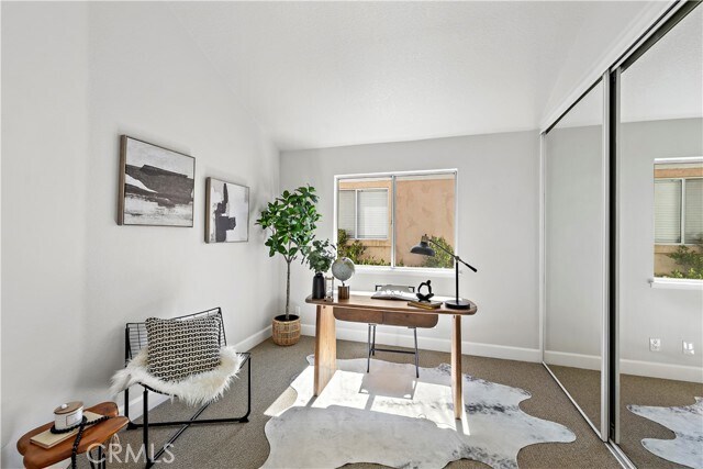 Building Photo - 10 Novilla