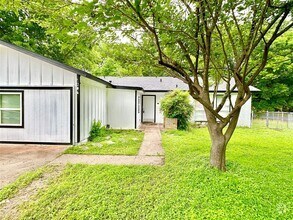 Building Photo - 5206 Regency Cove