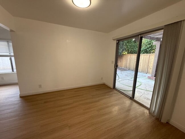 Building Photo - One Story in Woodbridge Irvine