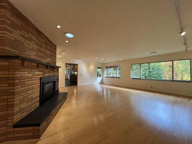 Building Photo - Charming Portland Home with Garden Oasis, ...