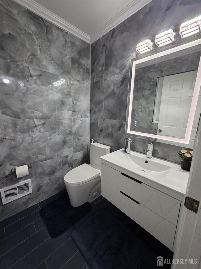 Building Photo - 78 Chariot Ct