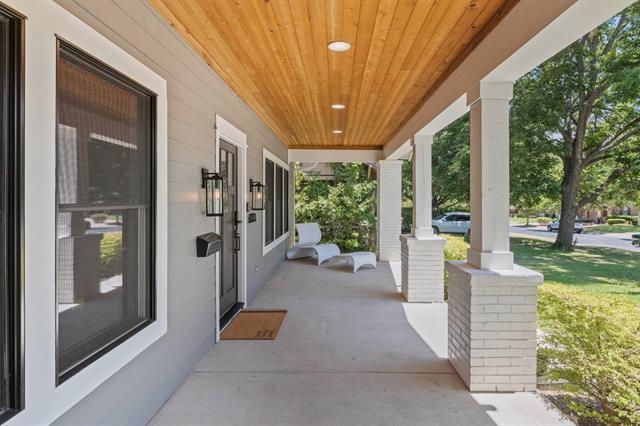 Building Photo - 6001 Palo Pinto Ave