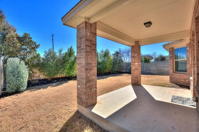 Building Photo - 109 Belford St