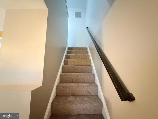 Building Photo - 4805 Cowslip Ct