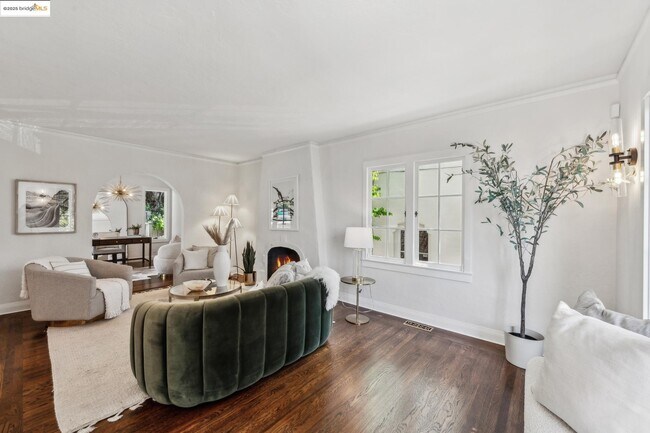 Building Photo - 95 Alvarado Pl