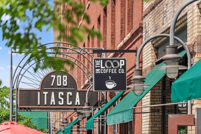 Building Photo - 675 N 1st St