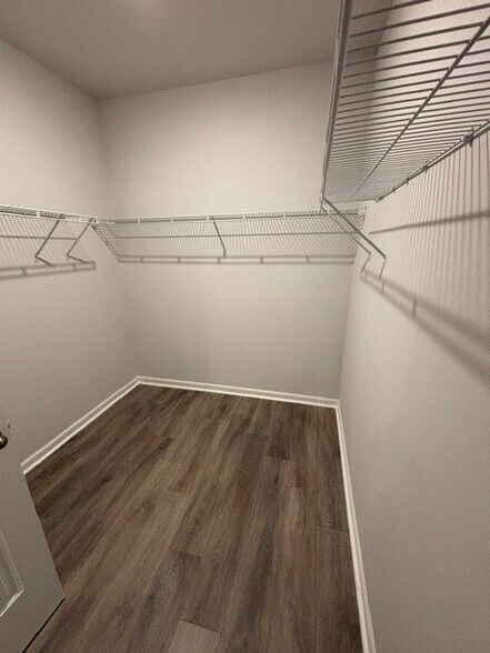 Building Photo - 416 Lauren Ln