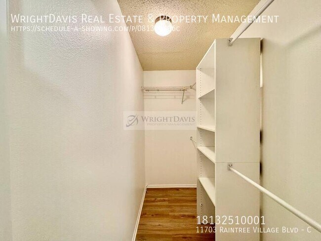 Building Photo - 11703 Raintree Village Blvd