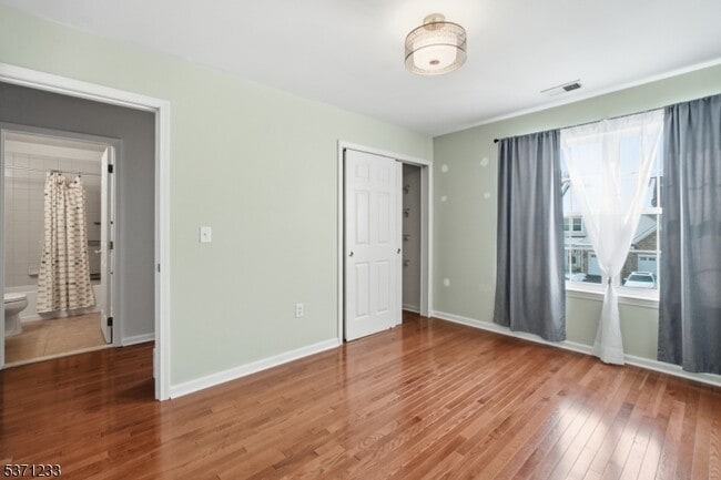 Building Photo - 5 Indian Field Dr