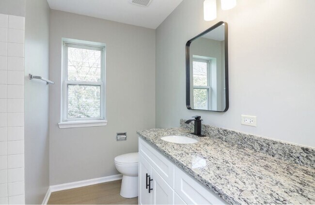 Building Photo - 2270 Georgetown Cir