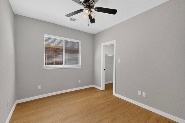 Building Photo - 7314 Gillon Dr