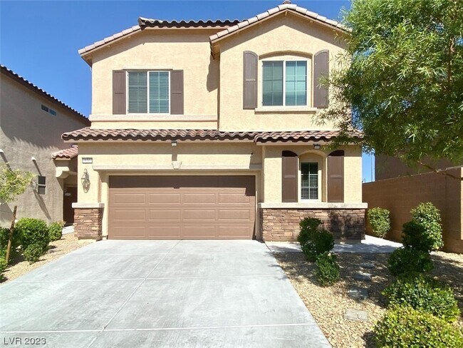 Primary Photo - 930 Safe Sapphire Way