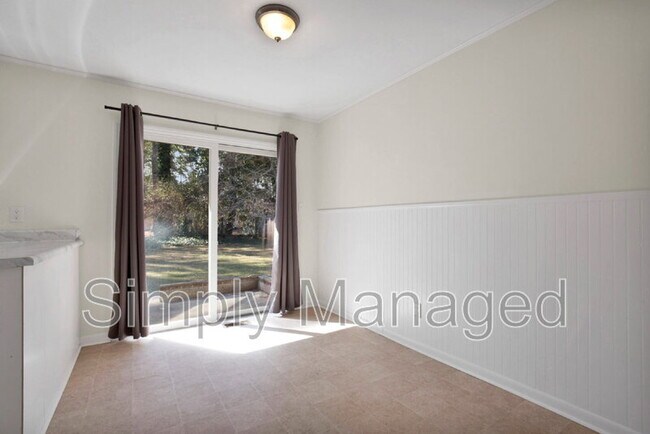 Building Photo - 7262 Ryan St