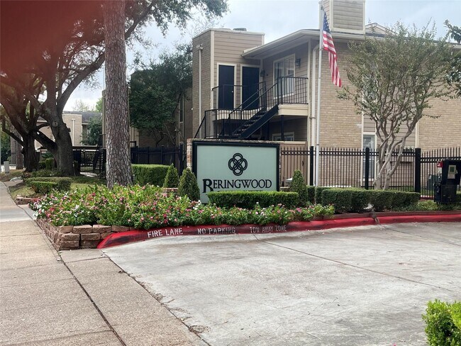 Building Photo - 710 Bering Dr