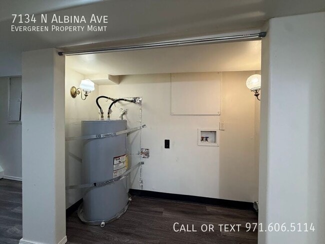 Building Photo - 7134 N Albina Ave