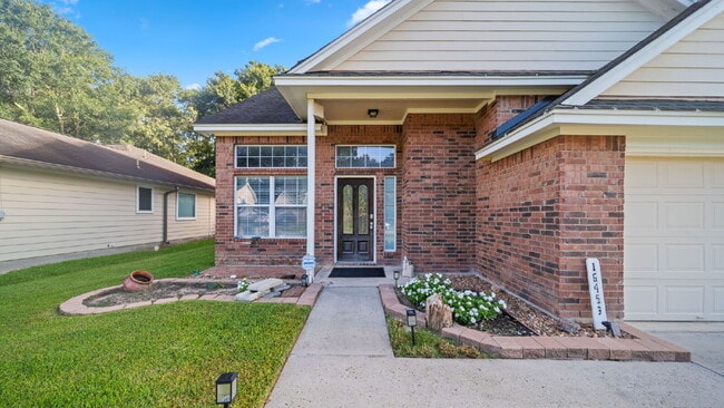 Building Photo - Beautifully Upgraded 4-Bedroom Home with First-Floor Primary Suite, Quartz Counters & Large Backyard