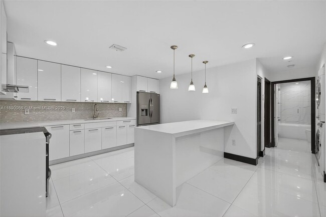 Building Photo - 8851 NW 119th St