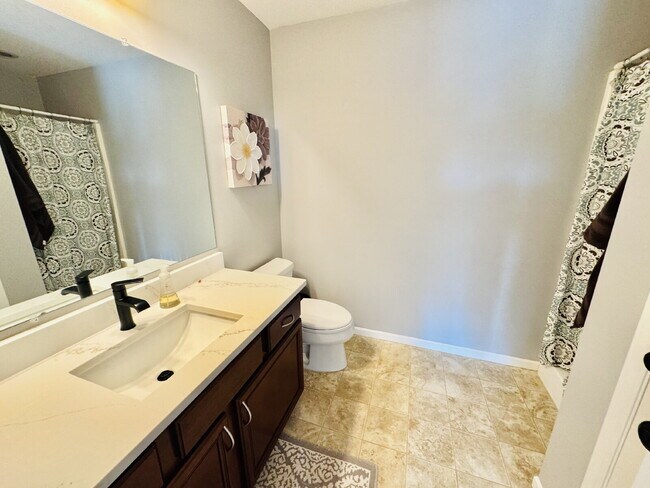 Building Photo - Spacious 4-Bed Shakopee Gem with Granite Finishes & Finished Basement