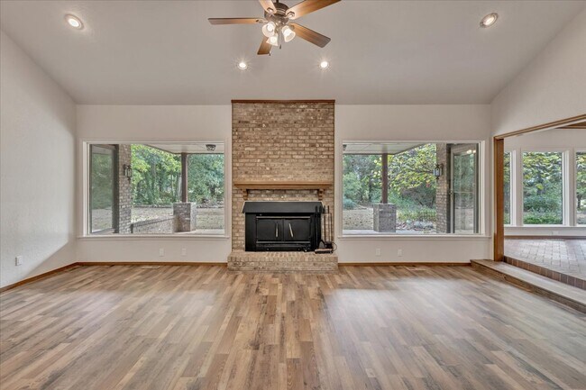 Building Photo - 4075 St Croix Dr