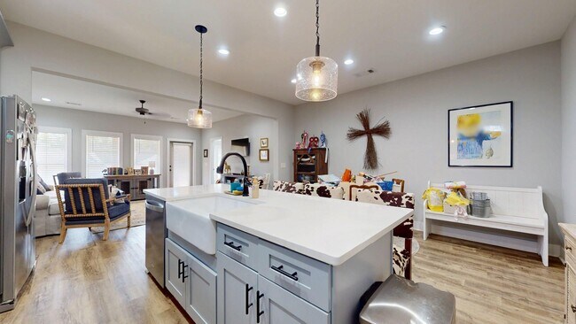 Building Photo - 1289 Foxtail Ln