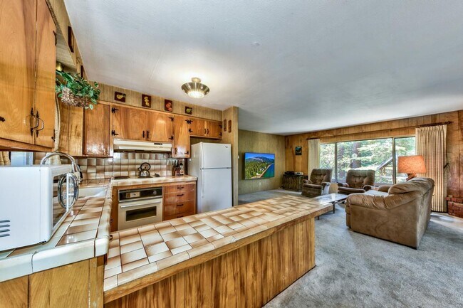 Building Photo - Cozy 3BD house avail. on 10/10/2025 for a ...