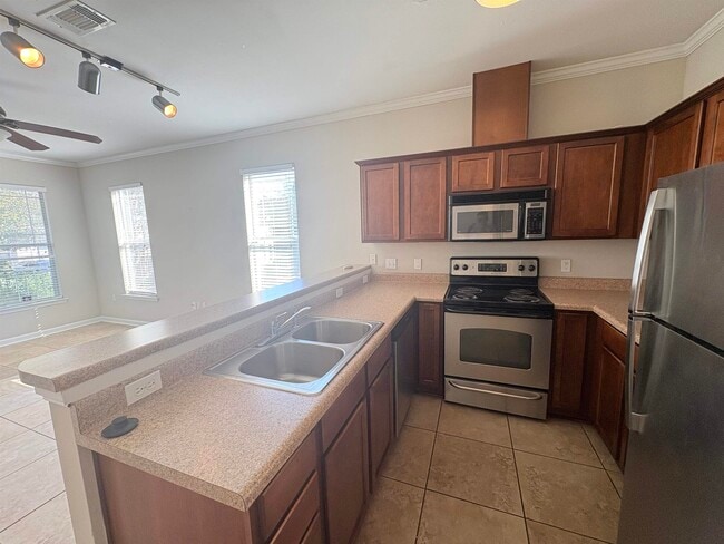 Building Photo - 2400 Fred Smith Rd