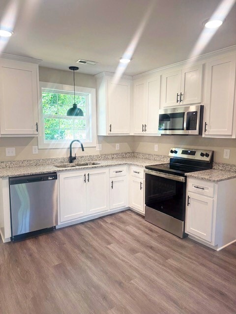 Primary Photo - 890 Cumberland Dr