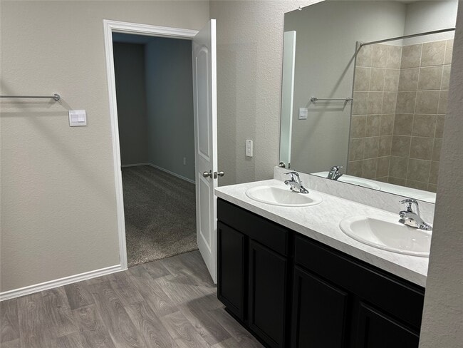 Building Photo - 40434 Gdn Hts Ln