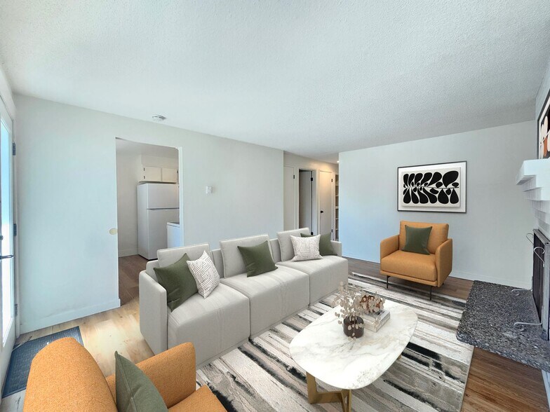 Building Photo - 2021-2023 N Astor