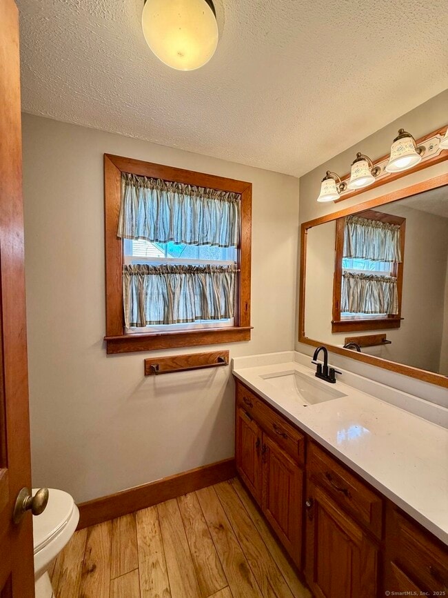 Building Photo - 399 High St