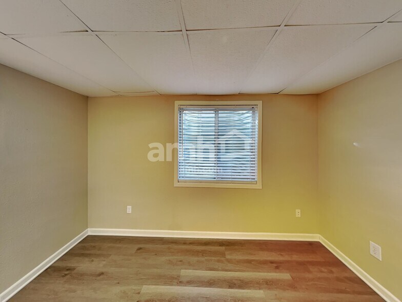 Building Photo - 17051 Numa Pl
