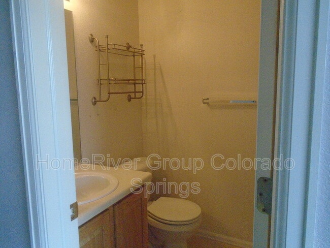 Building Photo - 6262 Baxter Dr