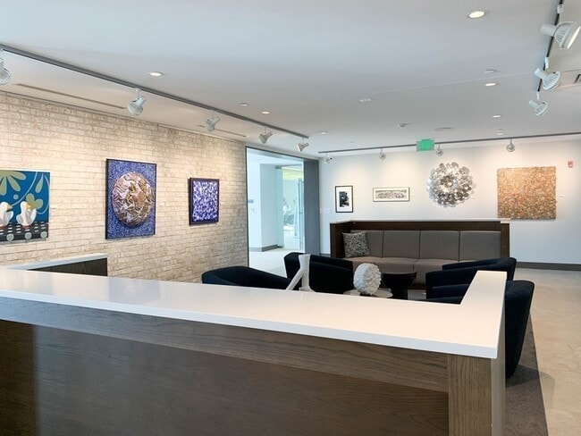 Building Photo - 65 Lewis St